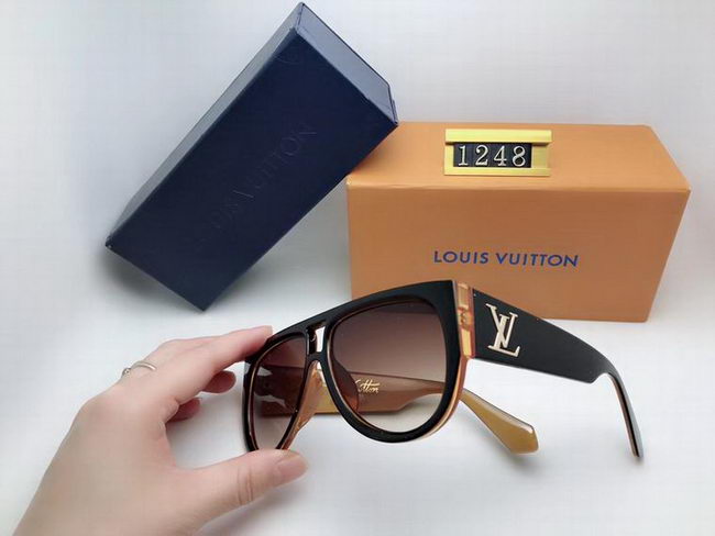 Louis Vuitton Sunglasses AAA+ ID:20220503-64